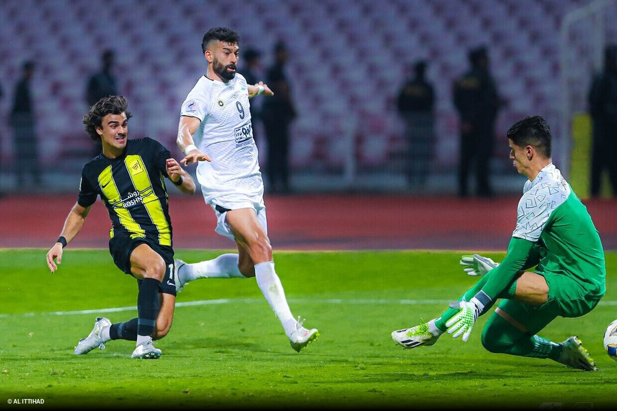 Al Ittihad poupa esforços, bate o Sepahan e avança em primeiro na Liga dos  Campeões da Ásia 